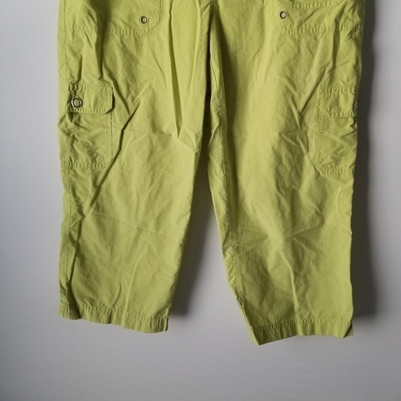 Chico's Cargo Cropped Neon Lime Green Pants Size 1.5 - Picture 5 of 10